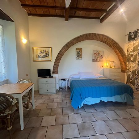 קמפיליה מריטימה B&B La Fucinaia Pet Friendly Adults Only מראה חיצוני תמונה