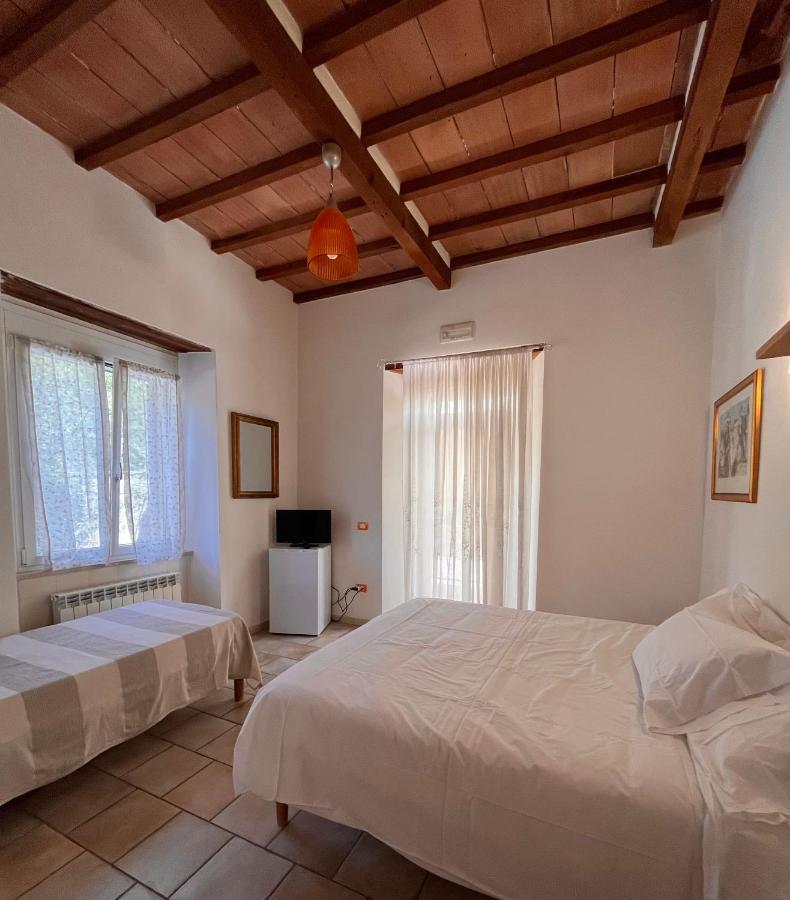 קמפיליה מריטימה B&B La Fucinaia Pet Friendly Adults Only מראה חיצוני תמונה